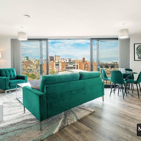 Maevela Apartments - Luxury Top Floor Penthouse - With Parking - 2 Bedroom New Build Apartment ✪ City Centre, Digbeth ✓ With Huge Patio Sliding Doors - City View - Rooftop Terrace - Ps4 & Smart Tv'S Birmingham Buitenkant foto