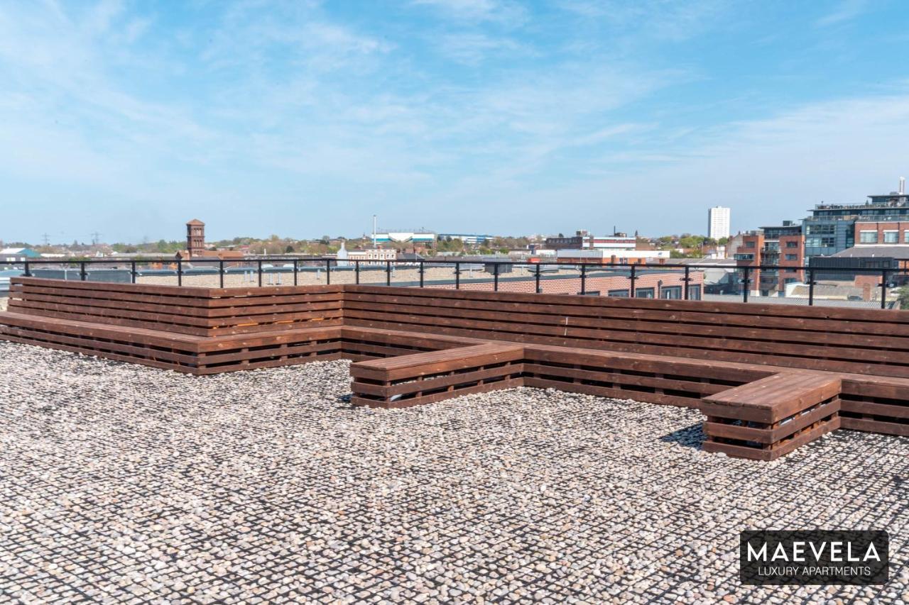 Maevela Apartments - Luxury Top Floor Penthouse - With Parking - 2 Bedroom New Build Apartment ✪ City Centre, Digbeth ✓ With Huge Patio Sliding Doors - City View - Rooftop Terrace - Ps4 & Smart Tv'S Birmingham Buitenkant foto
