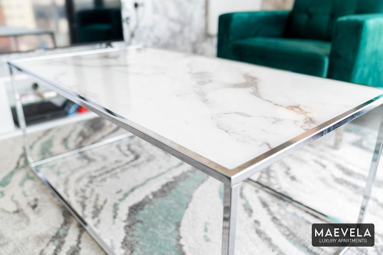 Maevela Apartments - Luxury Top Floor Penthouse - With Parking - 2 Bedroom New Build Apartment ✪ City Centre, Digbeth ✓ With Huge Patio Sliding Doors - City View - Rooftop Terrace - Ps4 & Smart Tv'S Birmingham Buitenkant foto