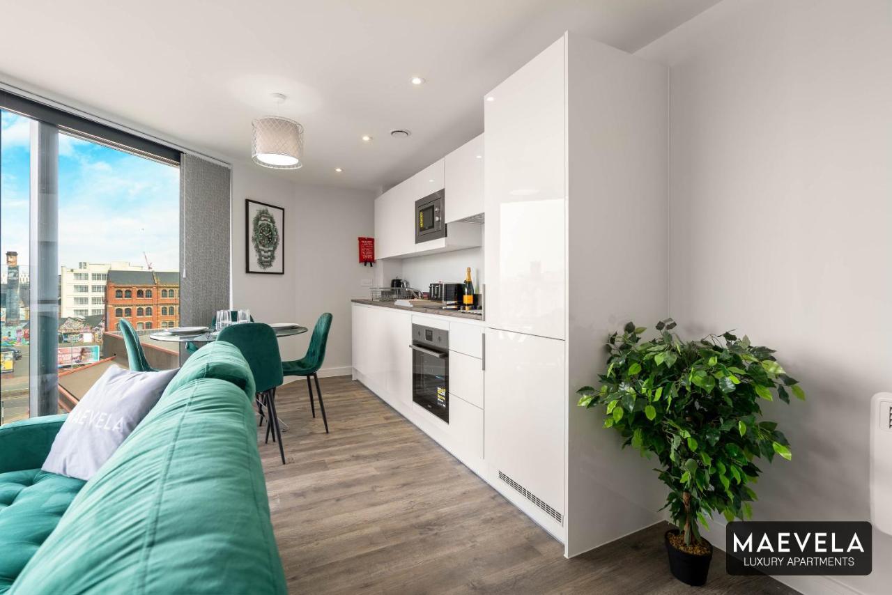 Maevela Apartments - Luxury Top Floor Penthouse - With Parking - 2 Bedroom New Build Apartment ✪ City Centre, Digbeth ✓ With Huge Patio Sliding Doors - City View - Rooftop Terrace - Ps4 & Smart Tv'S Birmingham Buitenkant foto