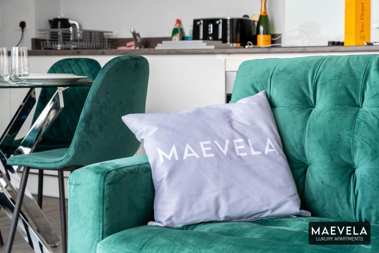 Maevela Apartments - Luxury Top Floor Penthouse - With Parking - 2 Bedroom New Build Apartment ✪ City Centre, Digbeth ✓ With Huge Patio Sliding Doors - City View - Rooftop Terrace - Ps4 & Smart Tv'S Birmingham Buitenkant foto